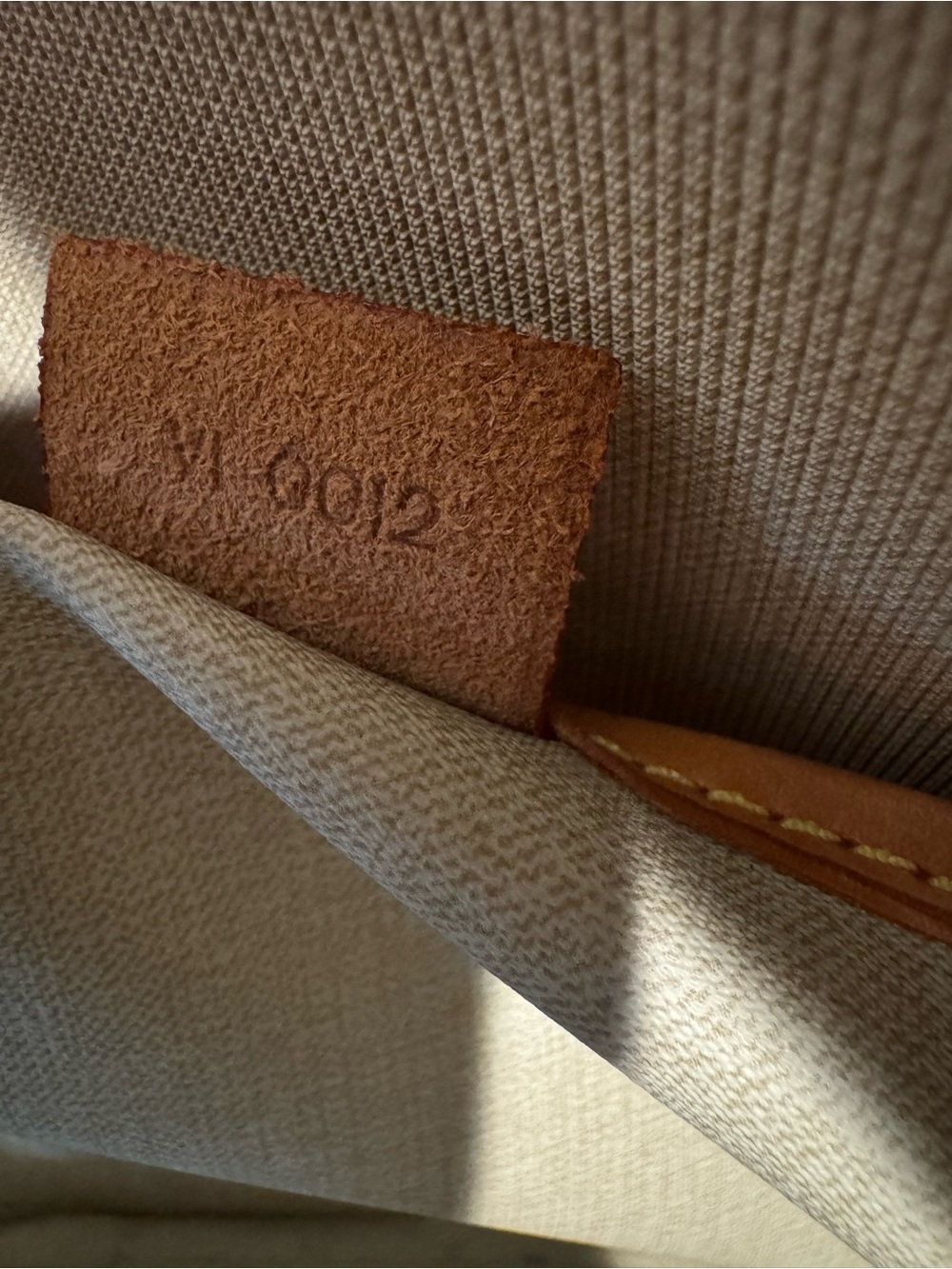 Louis Vuitton Monogram Excursion Travel Bag - Picture 15 of 15